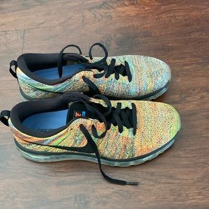 Men’s Nike size 10